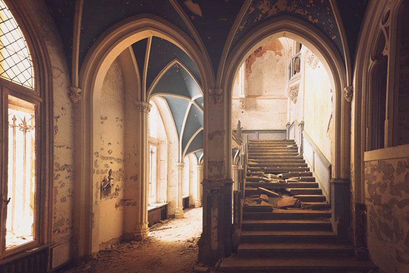 Château de Noisy interior remnants